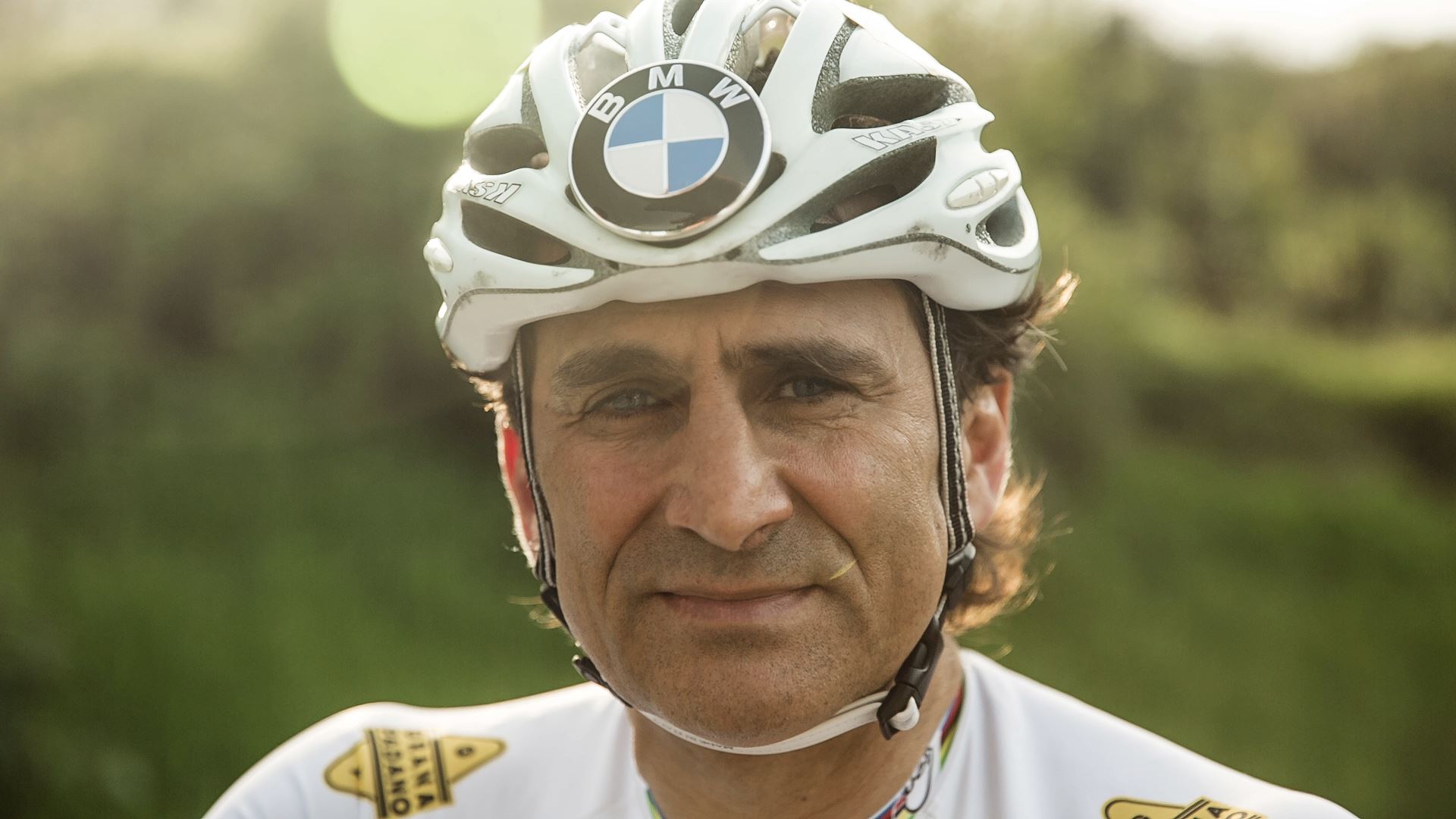 Name:  Alex Zanardi.jpg
Views: 835
Size:  162.1 KB