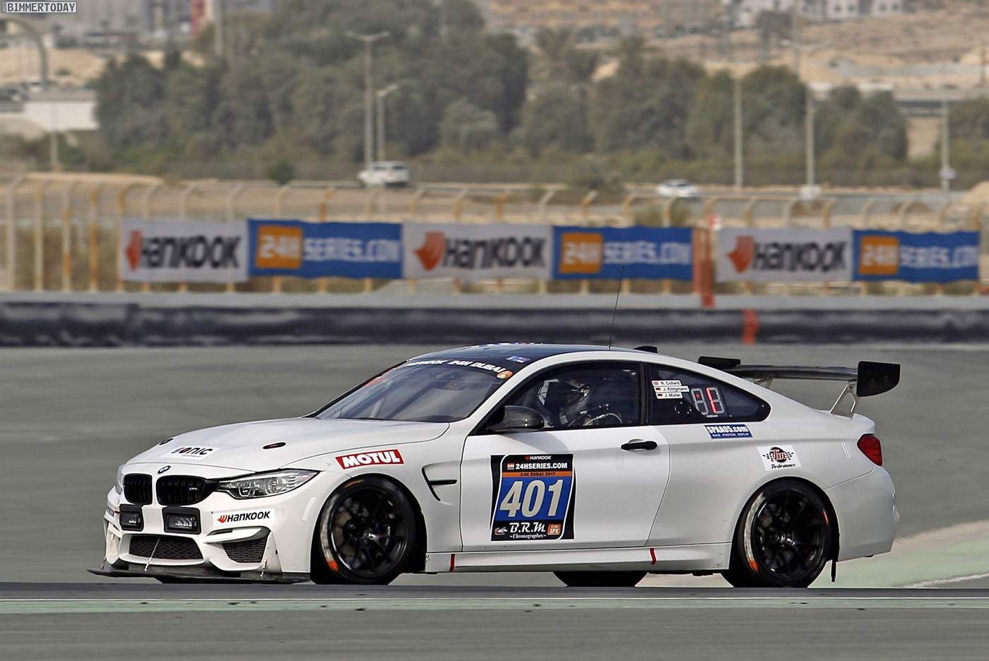 Name:  24h-Dubai-2017-BMW-M4-GT4-02.jpg
Views: 9024
Size:  239.5 KB