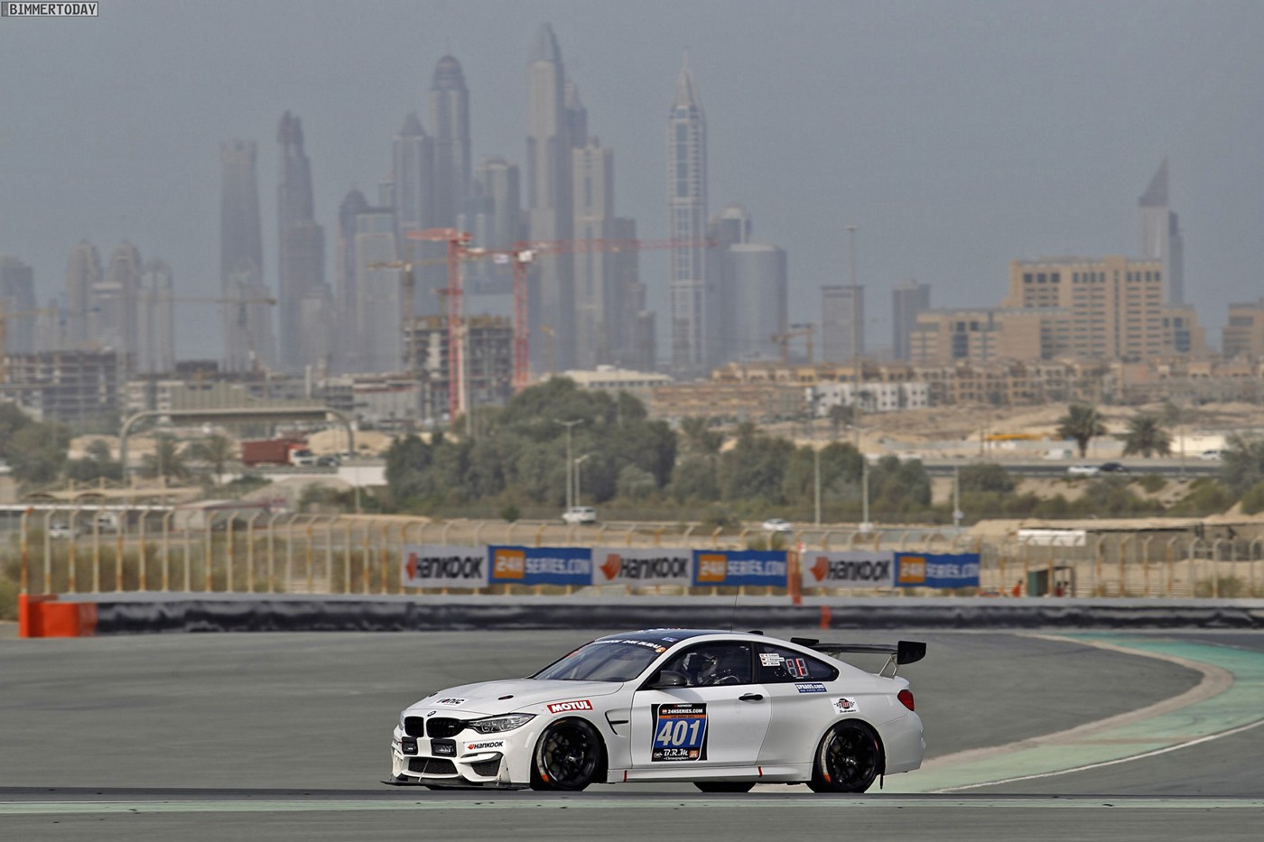 Name:  24h-Dubai-2017-BMW-M4-GT4-10.jpg
Views: 10694
Size:  213.1 KB