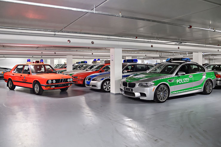 Name:  Einsatzfahrzeuge-BMW-Classic-Depot-fotoshowBig-ea9e9813-1003523.jpg
Views: 12133
Size:  75.8 KB