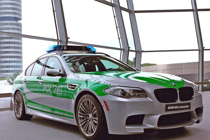 Name:  Polizei-Einsatz     BMW-M5-Polizei-729x486-1e9e25bf4e7b25fe.jpg
Views: 8078
Size:  77.2 KB