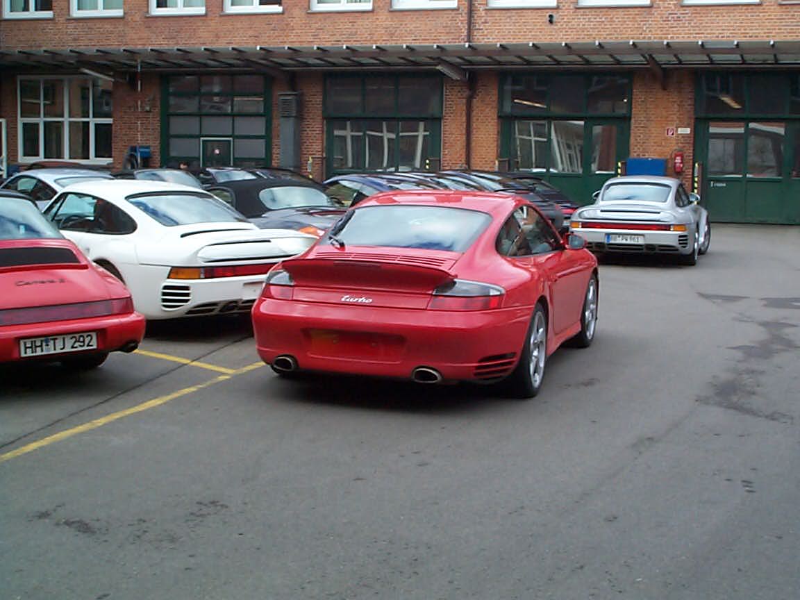 Name:  Porsche Werk I  959sparkednexttonue996TT.jpg
Views: 1455
Size:  82.3 KB