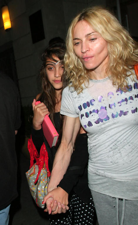 Name:  madonna no makeup 1thumb.jpg
Views: 8081
Size:  75.6 KB