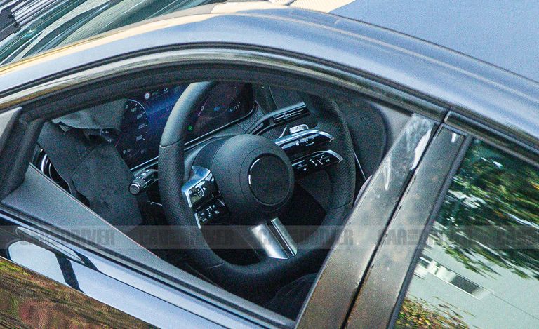 Name:  2022-mercedes-benz-c-class-spied-interior-1603986759.jpg
Views: 2191
Size:  90.5 KB