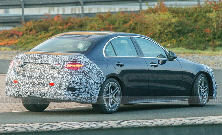 Name:  2022-mercedes-benz-c-class-spied-2-1603986316.jpg
Views: 2265
Size:  86.6 KB