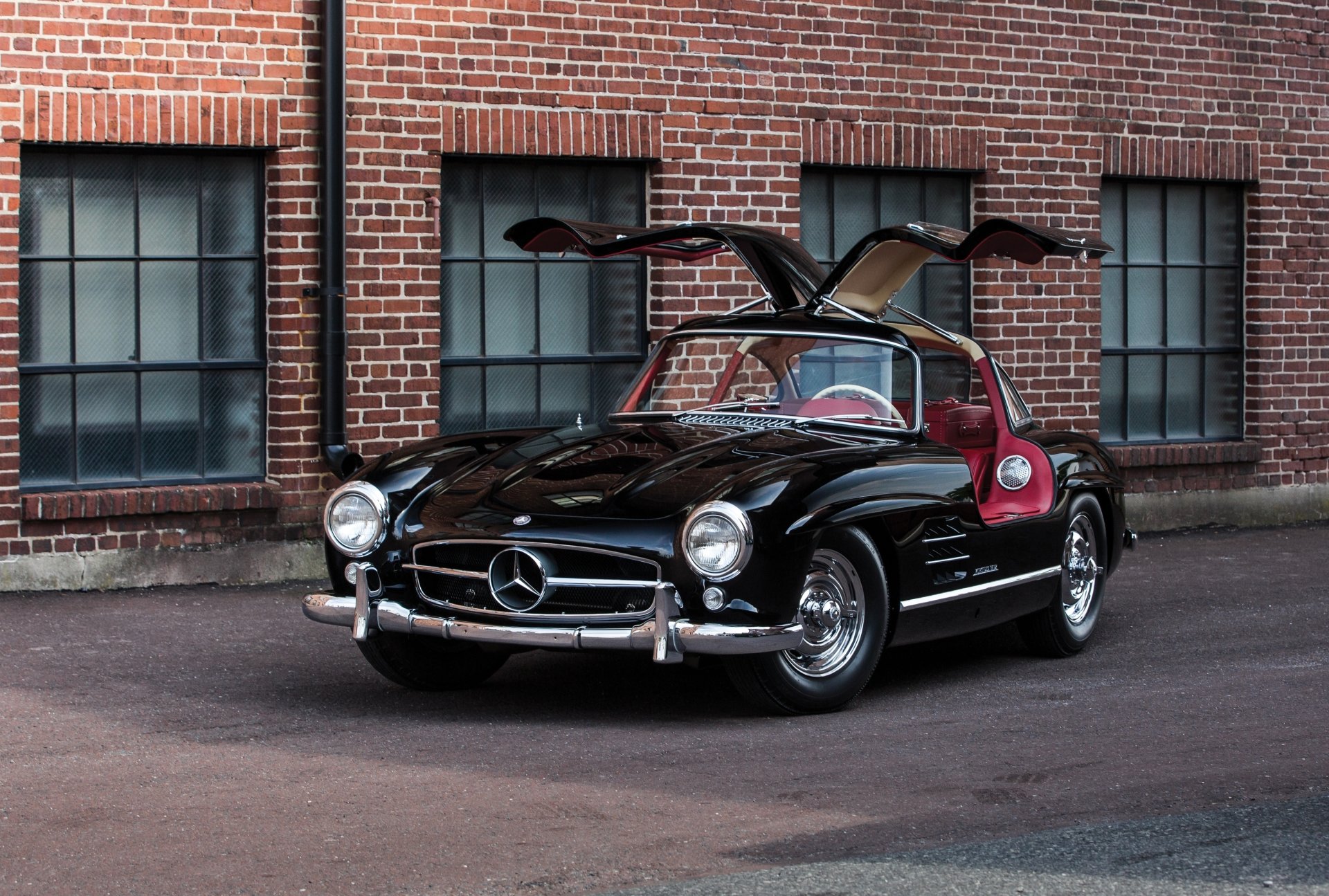 Name:  SL Gullwing.jpg
Views: 3201
Size:  560.7 KB