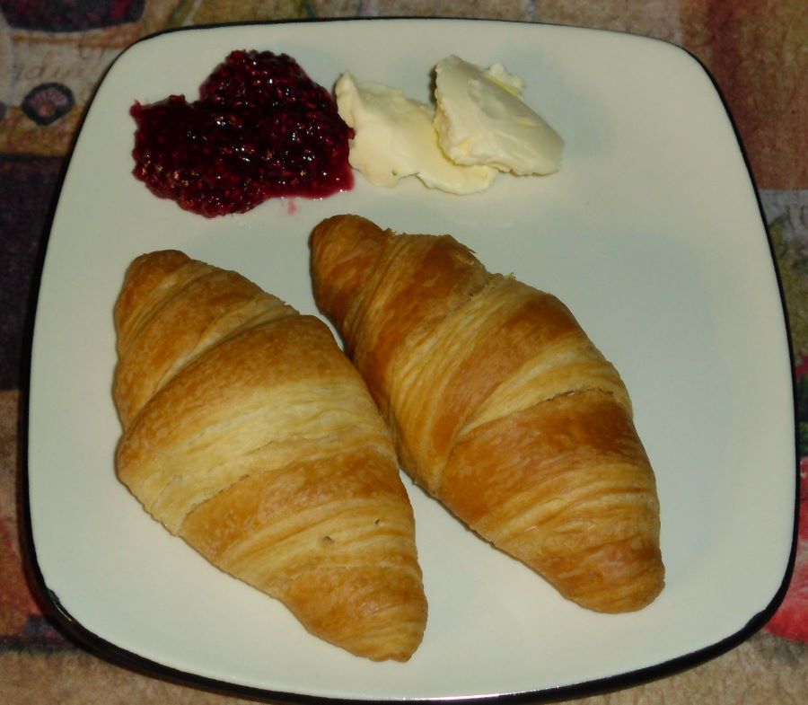 Name:  Croissants..JPG
Views: 643
Size:  75.9 KB