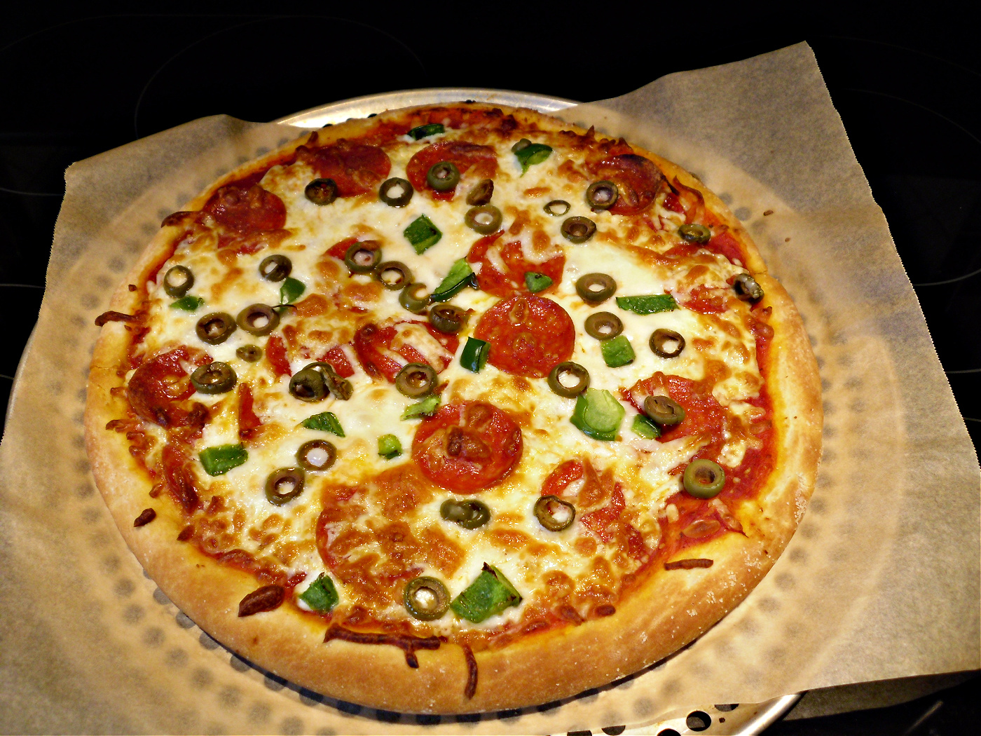 Name:  Pizza..jpg
Views: 534
Size:  872.5 KB