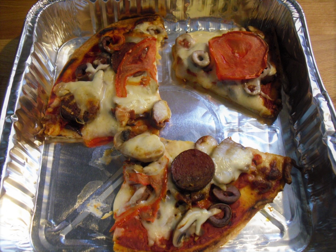 Name:  Pizza..JPG
Views: 500
Size:  327.7 KB