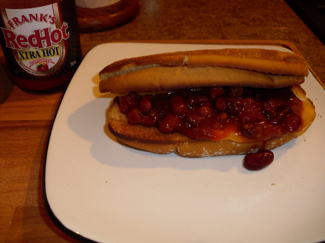 Name:  Chili dog.jpg
Views: 436
Size:  141.5 KB