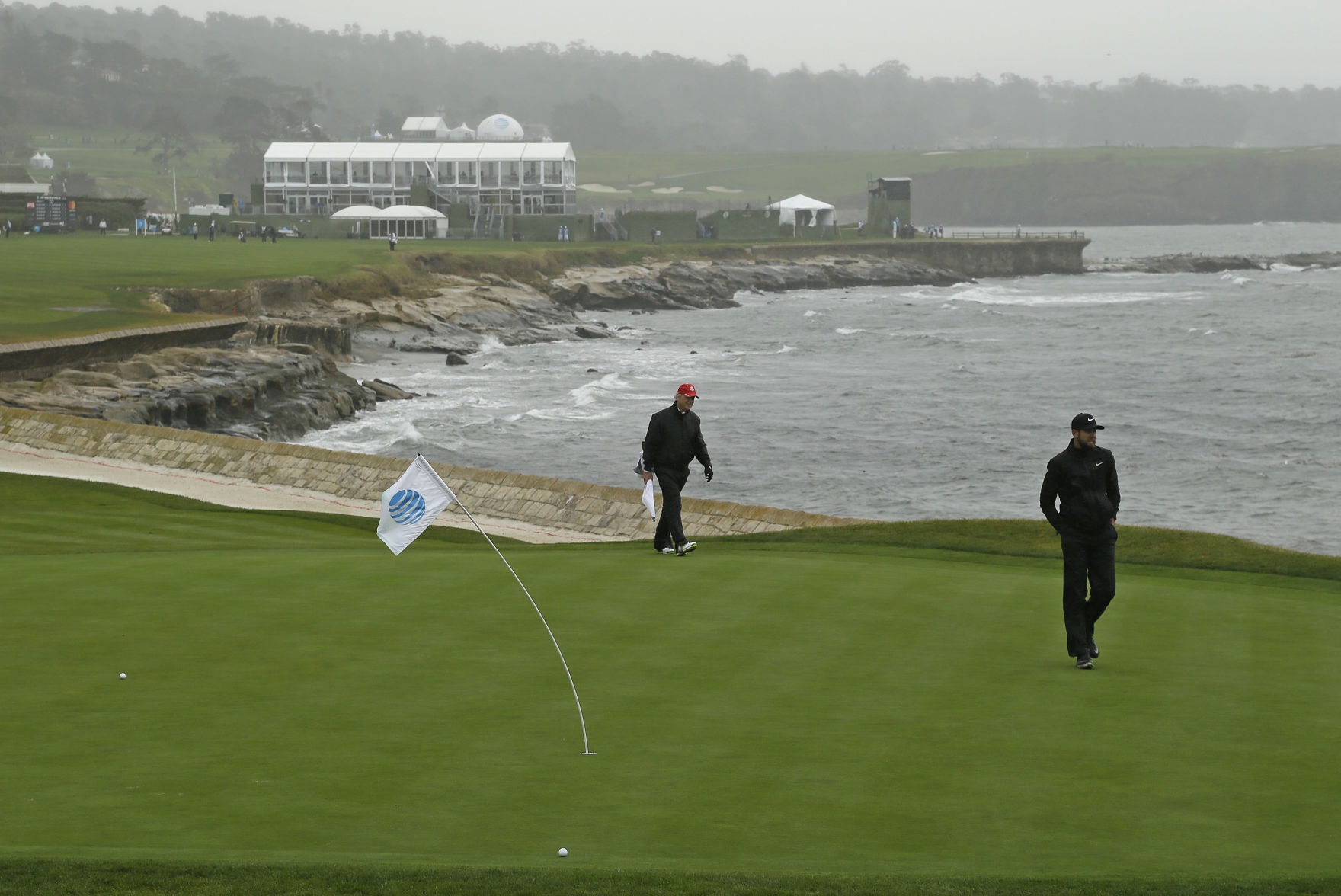 Name:  Pebble Beach in the Wind.jpg
Views: 205
Size:  332.8 KB