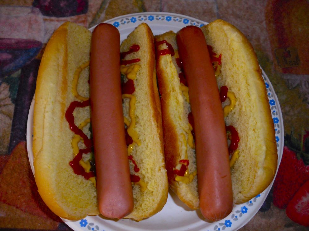 Name:  Hot Dogs..jpg
Views: 606
Size:  102.1 KB