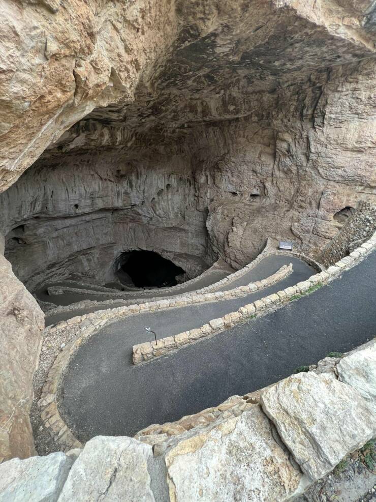 Name:  Carlsbad Caverns- Carlsbad, New Mexico.jpg
Views: 940
Size:  143.7 KB